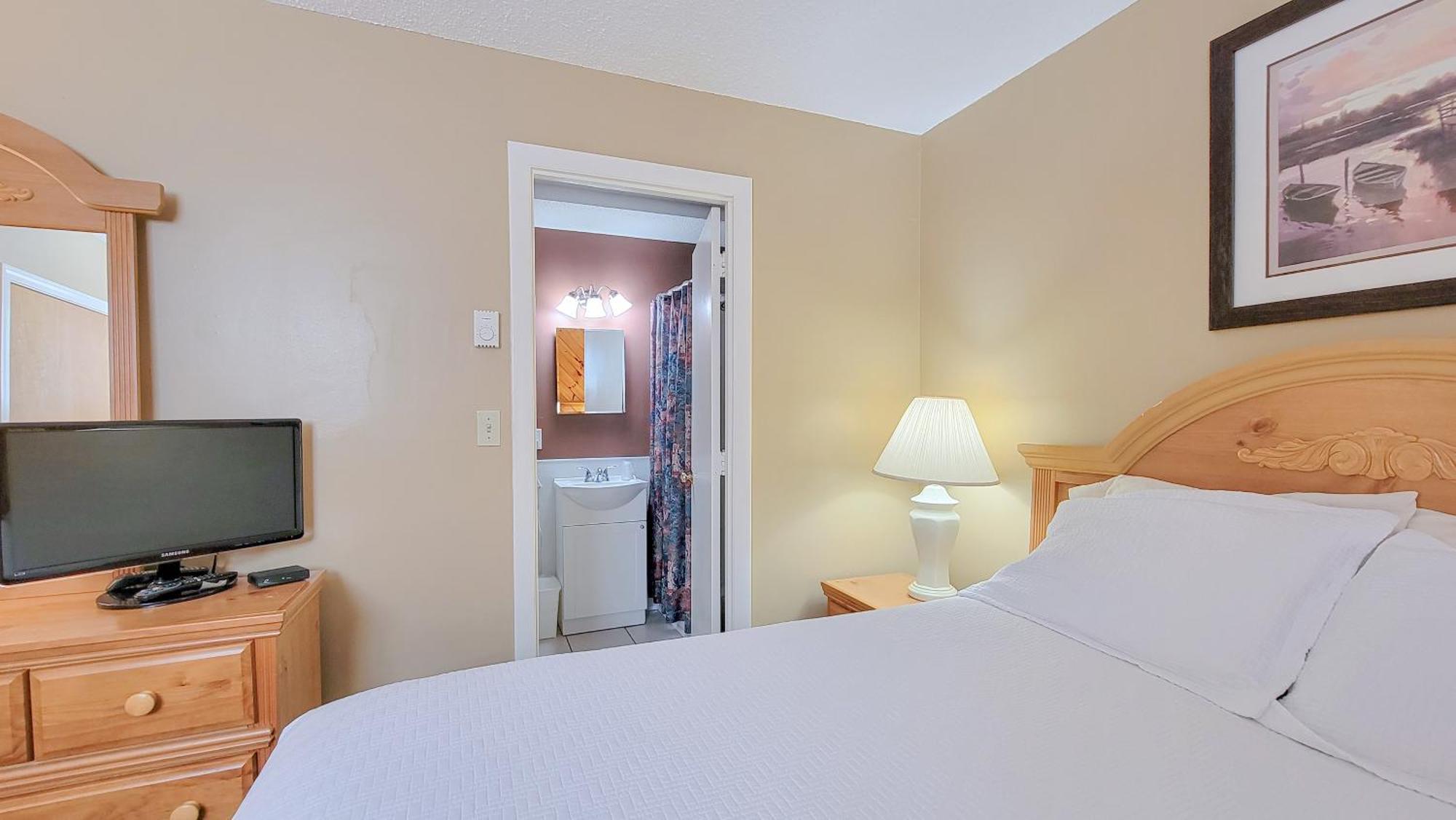 Village Of Winnipesaukee Laconia Room photo