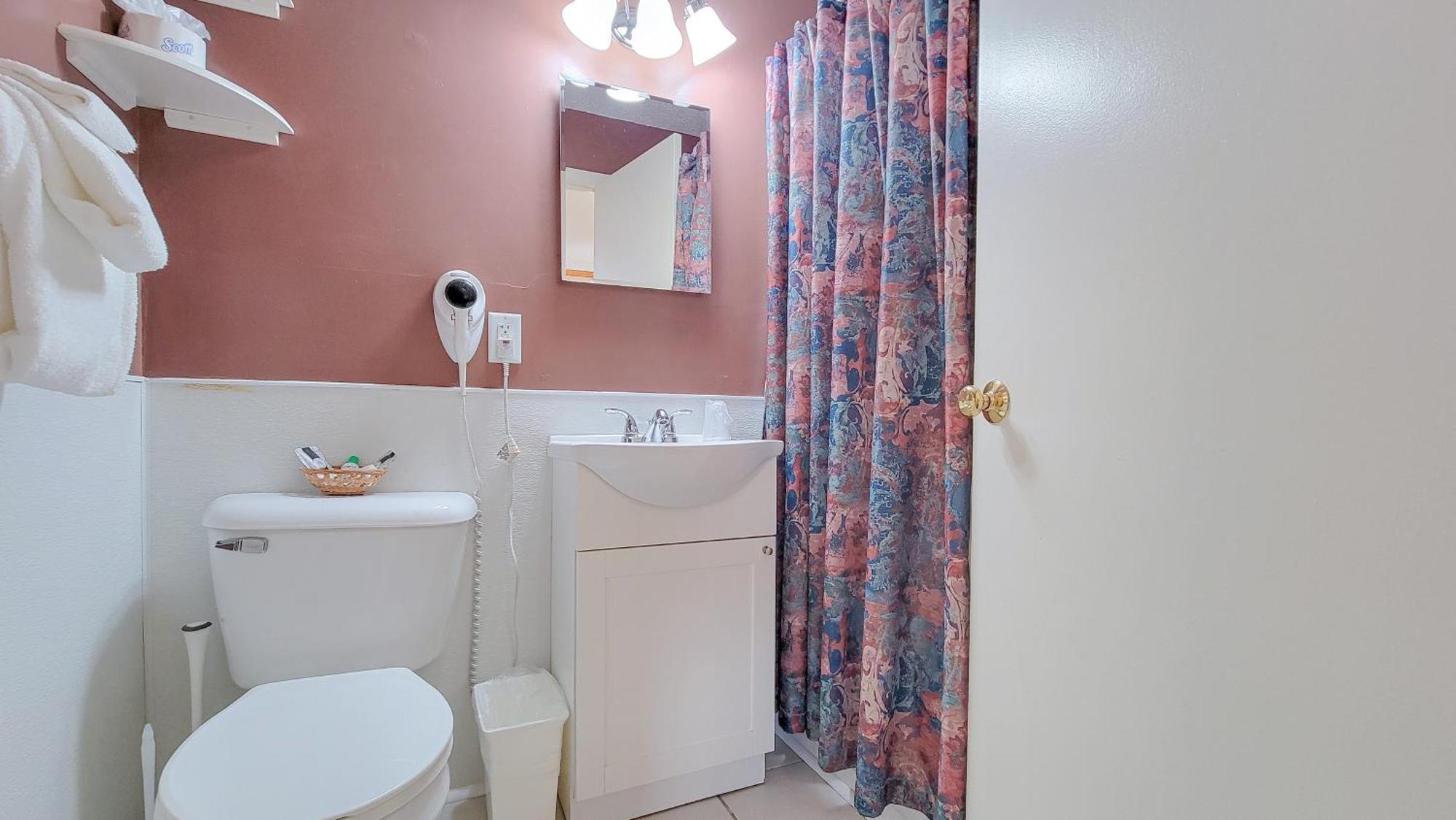 Village Of Winnipesaukee Laconia Room photo